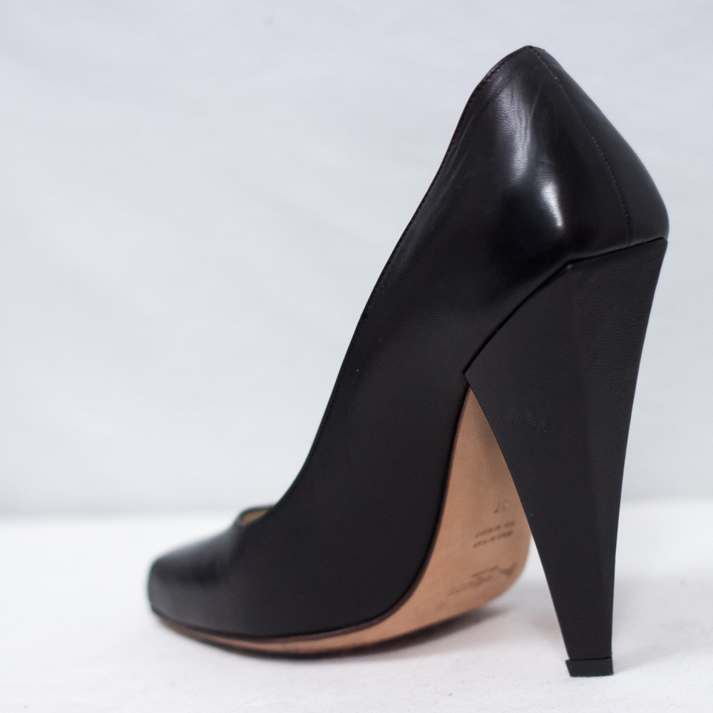 Trésor de femme Yves Saint Laurent escarpins cuir noir 3